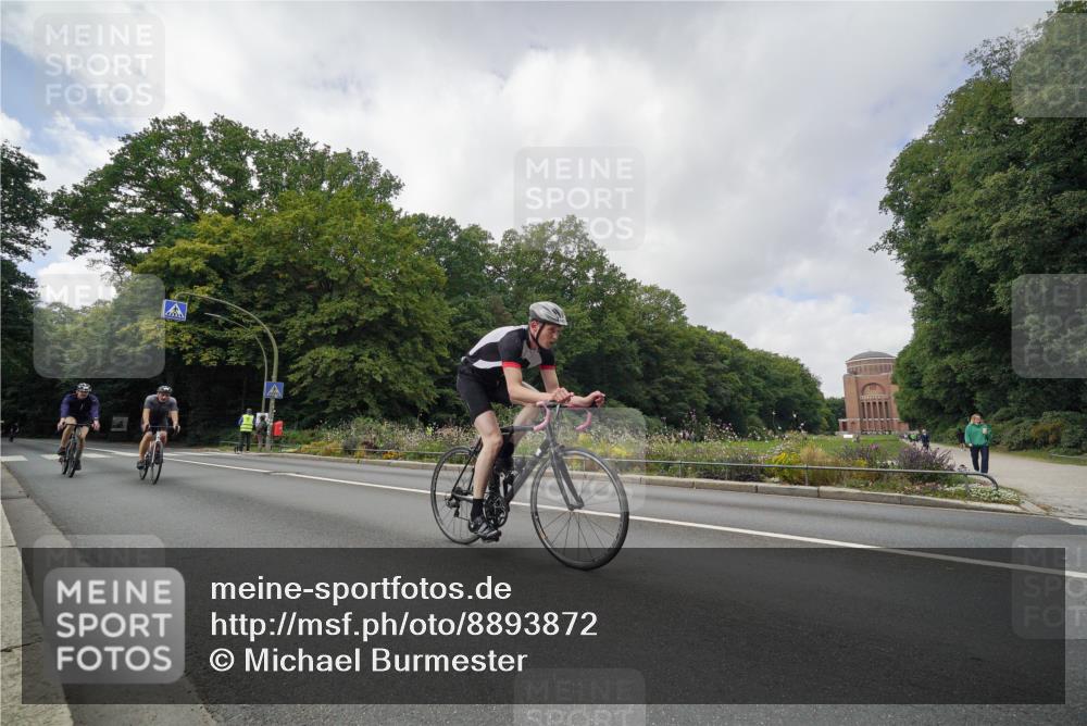 14.09.2025 - Stadtparktriathlon Michael Burmester http://msf.ph/oto/8893872 14.09.2025 11:58:50 Radfahren 1019, 1029, 1051, 1066, 1102, 1150, 1156, 1171, 1187 meine-sportfotos.de