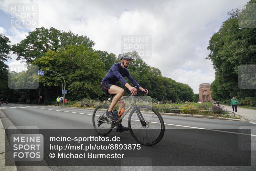 14.09.2025 - Stadtparktriathlon Michael Burmester http://msf.ph/oto/8893875 14.09.2025 11:58:52 Radfahren 1019, 1029, 1051, 1066, 1067, 1068, 1137, 1150, 1171, 1187 meine-sportfotos.de