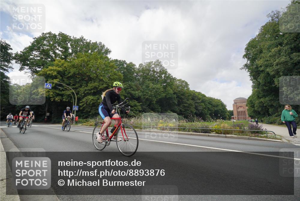 14.09.2025 - Stadtparktriathlon Michael Burmester http://msf.ph/oto/8893876 14.09.2025 11:58:57 Radfahren 1019, 1029, 1067, 1068, 1122, 1137, 1150, 1153, 1171, 1187 meine-sportfotos.de