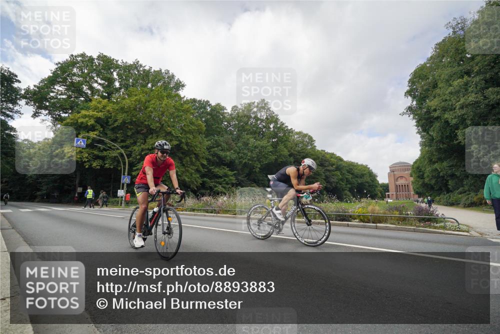 14.09.2025 - Stadtparktriathlon Michael Burmester http://msf.ph/oto/8893883 14.09.2025 11:59:01 Radfahren 1019, 1067, 1068, 1122, 1137, 1150, 1153, 1187 meine-sportfotos.de