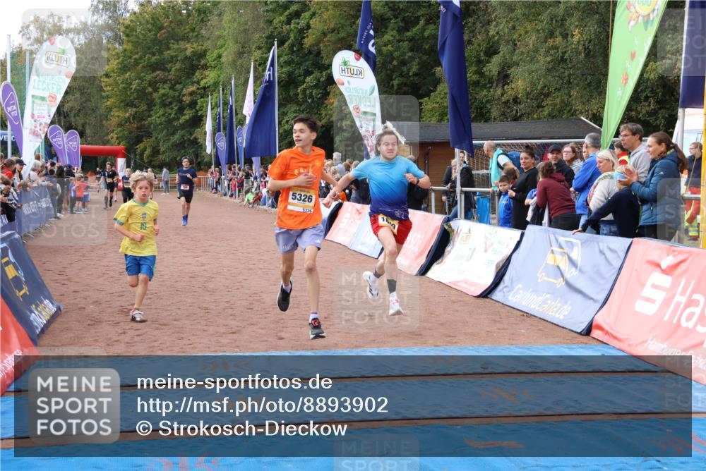 14.09.2025 - Airport Race Strokosch-Dieckow http://msf.ph/oto/8893902 14.09.2025 12:09:07 Ziel 159, 925, 1849, 5234, 5326, 5359, 5376 meine-sportfotos.de