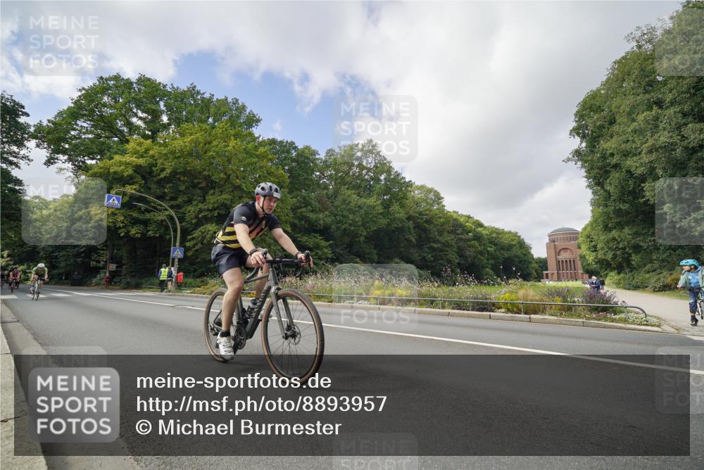 14.09.2025 - Stadtparktriathlon Michael Burmester http://msf.ph/oto/8893957 14.09.2025 12:01:55 Radfahren 1035, 1079, 1092, 1149, 1152, 1162, 1167, 1168, 1169, 1218 meine-sportfotos.de