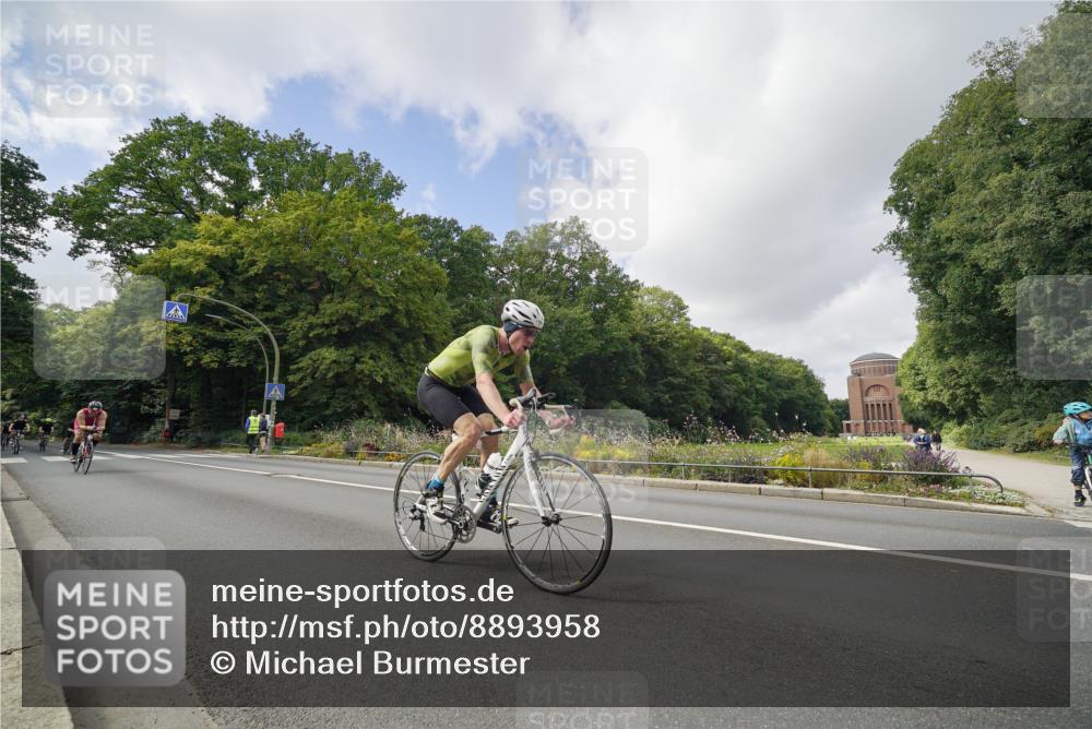 14.09.2025 - Stadtparktriathlon Michael Burmester http://msf.ph/oto/8893958 14.09.2025 12:01:57 Radfahren 1035, 1072, 1079, 1092, 1148, 1149, 1152, 1162, 1168, 1169, 1218 meine-sportfotos.de