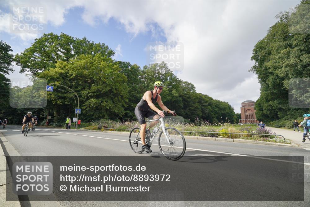 14.09.2025 - Stadtparktriathlon Michael Burmester http://msf.ph/oto/8893972 14.09.2025 12:02:14 Radfahren 1008, 1025, 1094, 1141, 1164, 1174, 1186 meine-sportfotos.de
