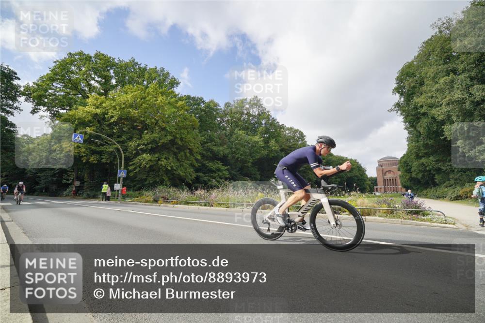 14.09.2025 - Stadtparktriathlon Michael Burmester http://msf.ph/oto/8893973 14.09.2025 12:02:16 Radfahren 1008, 1094, 1141, 1164, 1174, 1186, 1194 meine-sportfotos.de