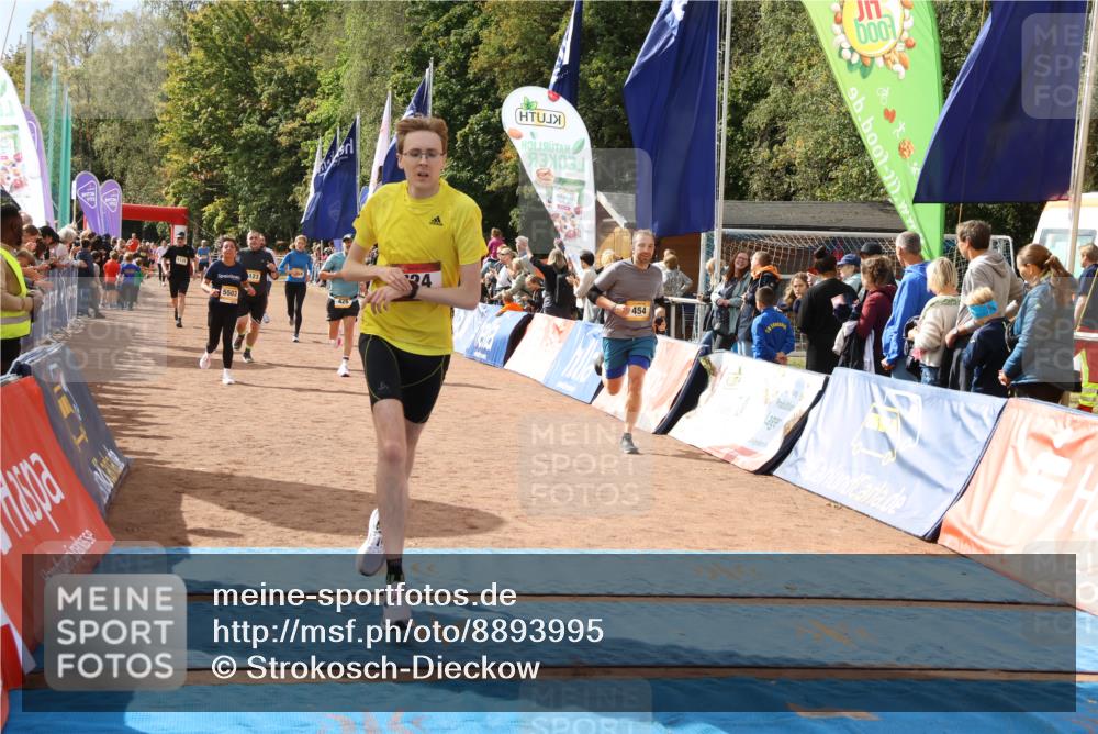 14.09.2025 - Airport Race Strokosch-Dieckow http://msf.ph/oto/8893995 14.09.2025 12:09:35 Ziel 426, 454, 724, 5123, 5135, 5311, 5354, 5458, 5482, 5503 meine-sportfotos.de
