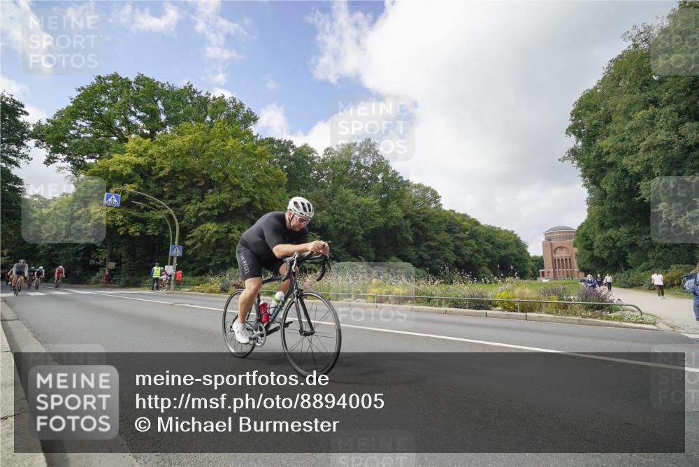 14.09.2025 - Stadtparktriathlon Michael Burmester http://msf.ph/oto/8894005 14.09.2025 12:03:40 Radfahren 1017, 1022, 1023, 1091, 1129, 1133, 1142, 1170, 1203, 1204, 1211 meine-sportfotos.de