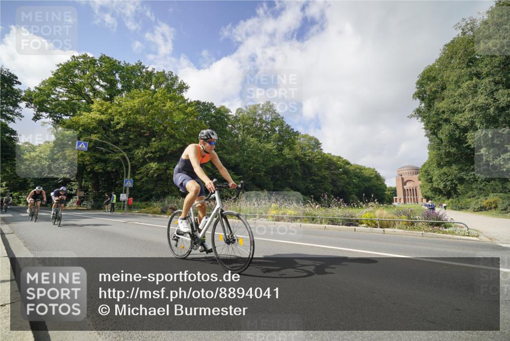 14.09.2025 - Stadtparktriathlon Michael Burmester http://msf.ph/oto/8894041 14.09.2025 12:04:50 Radfahren 1043, 1075, 1080, 1103, 1109, 1147 meine-sportfotos.de