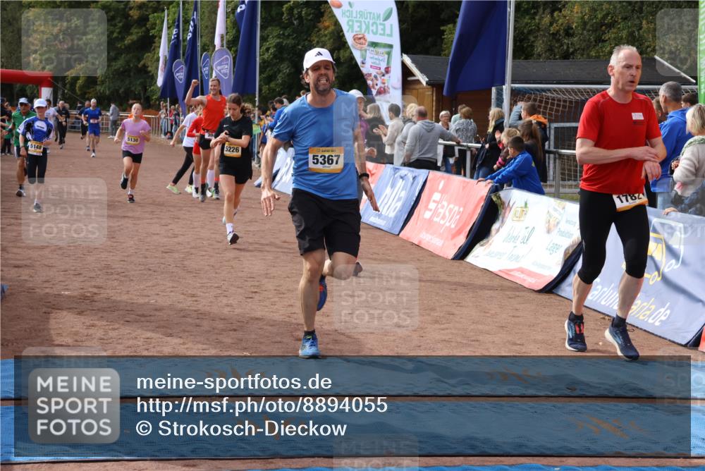 14.09.2025 - Airport Race Strokosch-Dieckow http://msf.ph/oto/8894055 14.09.2025 12:09:50 Ziel 204, 397, 493, 1782, 1857, 5032, 5130, 5148, 5226, 5337, 5351, 5367, 5398, 5423, 5510 meine-sportfotos.de