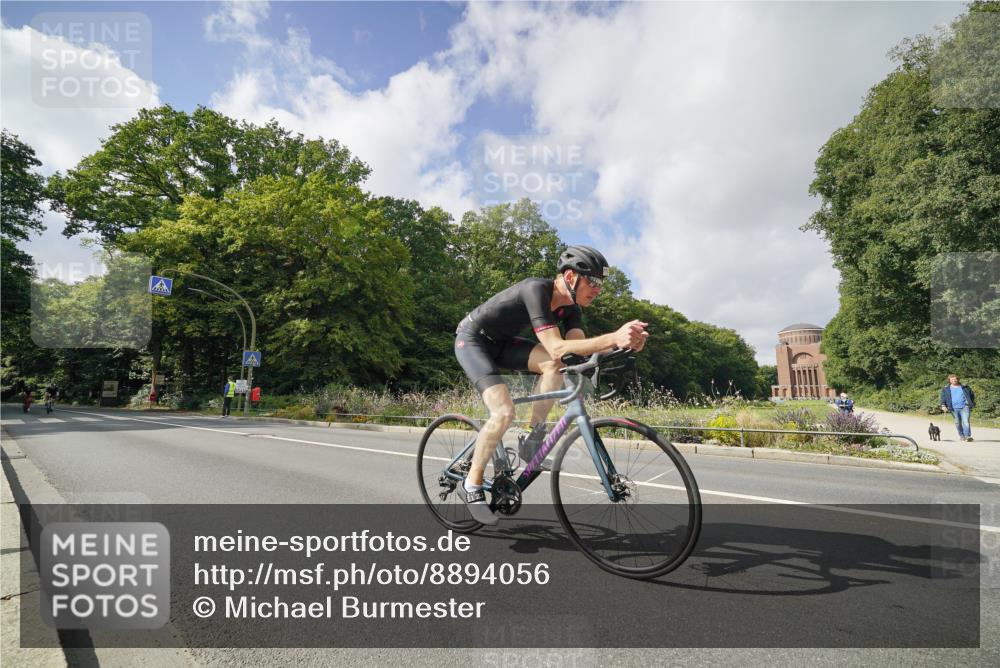14.09.2025 - Stadtparktriathlon Michael Burmester http://msf.ph/oto/8894056 14.09.2025 12:05:19 Radfahren 1040, 1083, 1143, 1155, 1159, 1160 meine-sportfotos.de