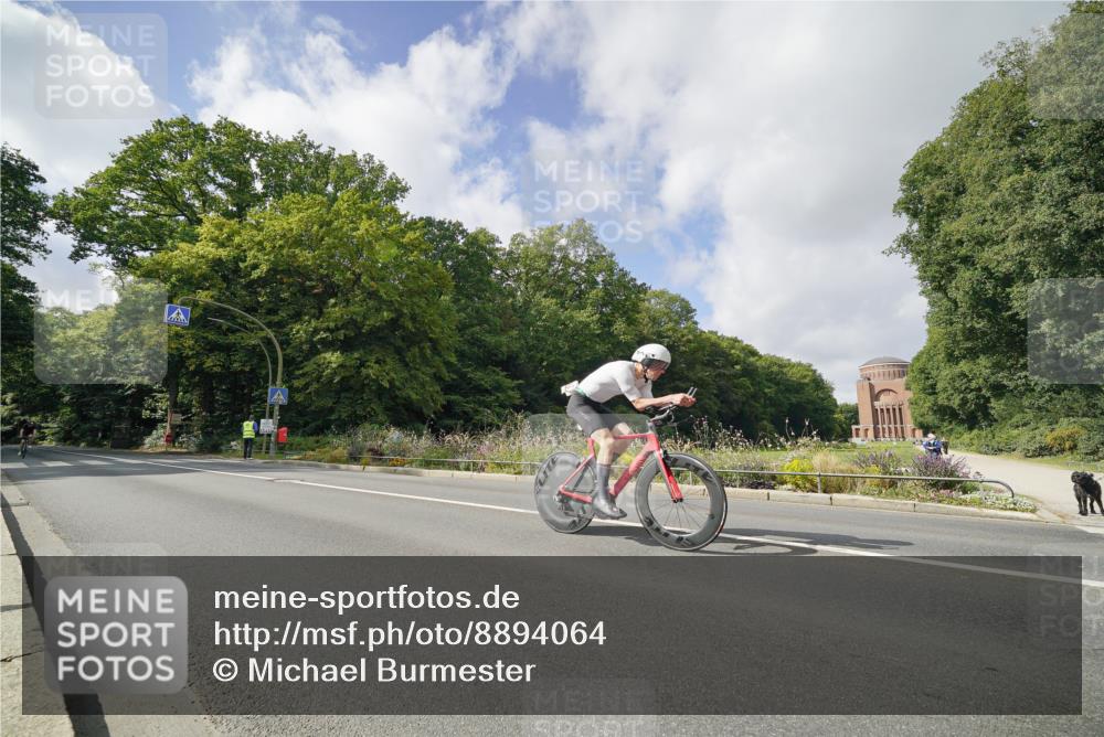 14.09.2025 - Stadtparktriathlon Michael Burmester http://msf.ph/oto/8894064 14.09.2025 12:05:34 Radfahren 1061, 1084, 1088, 1101, 1102, 1112, 1219 meine-sportfotos.de