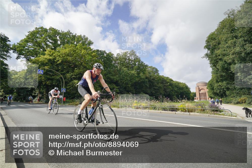 14.09.2025 - Stadtparktriathlon Michael Burmester http://msf.ph/oto/8894069 14.09.2025 12:05:50 Radfahren 1097, 1124, 1125, 1128, 1151, 1171, 1178, 1199 meine-sportfotos.de