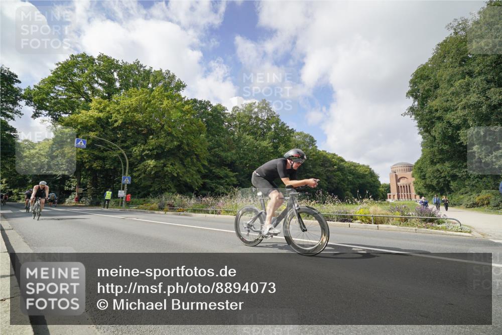 14.09.2025 - Stadtparktriathlon Michael Burmester http://msf.ph/oto/8894073 14.09.2025 12:05:53 Radfahren 1078, 1097, 1124, 1125, 1151, 1171, 1178, 1199, 1213 meine-sportfotos.de