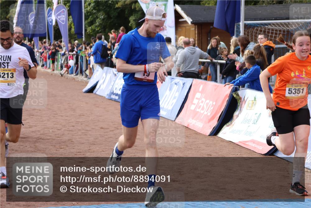 14.09.2025 - Airport Race Strokosch-Dieckow http://msf.ph/oto/8894091 14.09.2025 12:09:59 Ziel 19, 815, 1857, 4114, 4250, 5032, 5105, 5130, 5186, 5213, 5351, 5352, 5423 meine-sportfotos.de