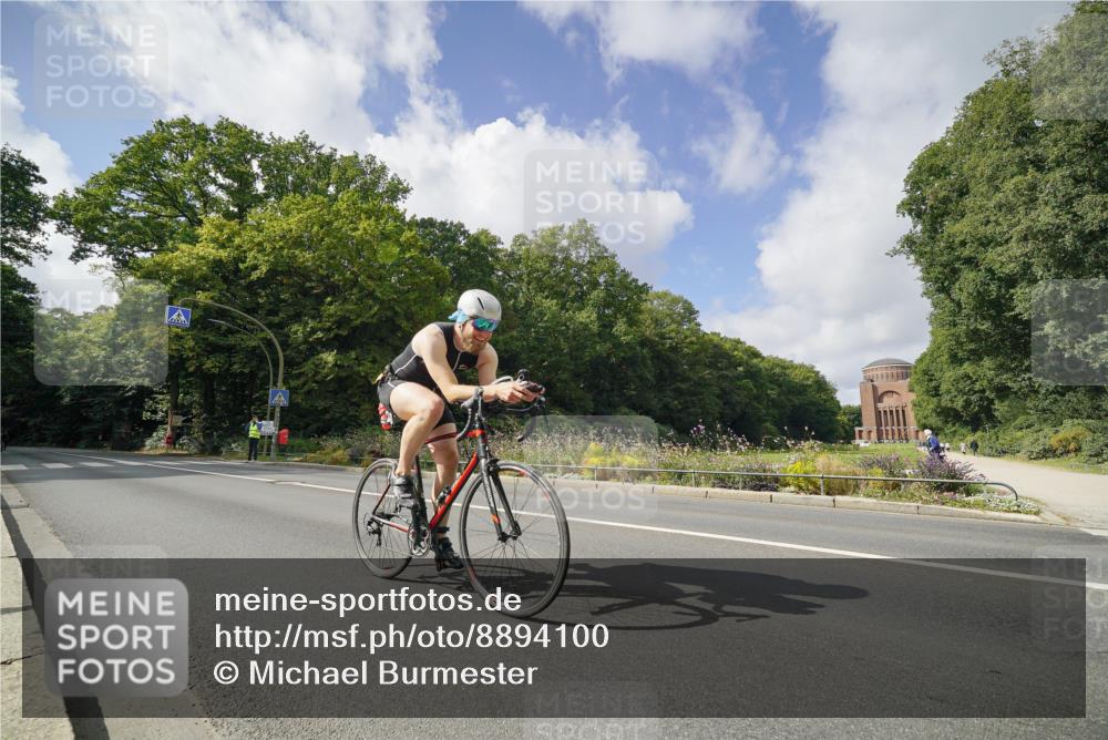 14.09.2025 - Stadtparktriathlon Michael Burmester http://msf.ph/oto/8894100 14.09.2025 12:07:25 Radfahren 1068, 1107, 1193 meine-sportfotos.de
