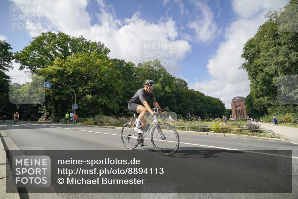 14.09.2025 - Stadtparktriathlon Michael Burmester http://msf.ph/oto/8894113 14.09.2025 12:07:49 Radfahren 1033, 1047, 1048, 1063, 1150, 1187, 1192, 1202, 1209 meine-sportfotos.de
