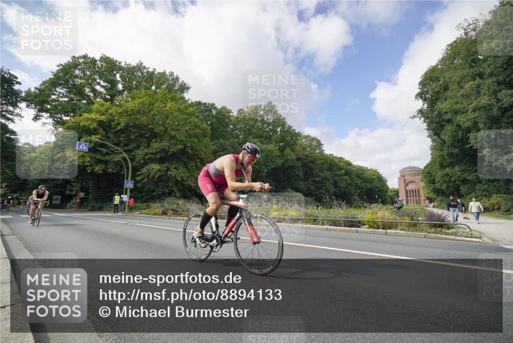 14.09.2025 - Stadtparktriathlon Michael Burmester http://msf.ph/oto/8894133 14.09.2025 12:08:34 Radfahren 1039, 1058, 1060, 1064, 1162, 1174, 1185 meine-sportfotos.de