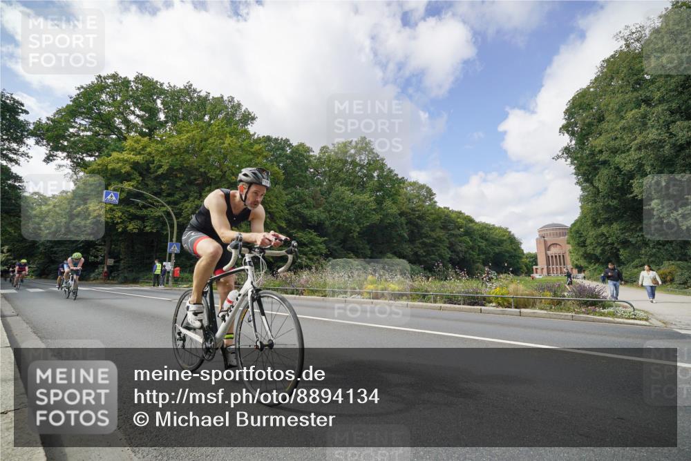 14.09.2025 - Stadtparktriathlon Michael Burmester http://msf.ph/oto/8894134 14.09.2025 12:08:35 Radfahren 1019, 1039, 1058, 1060, 1064, 1162, 1174, 1185 meine-sportfotos.de