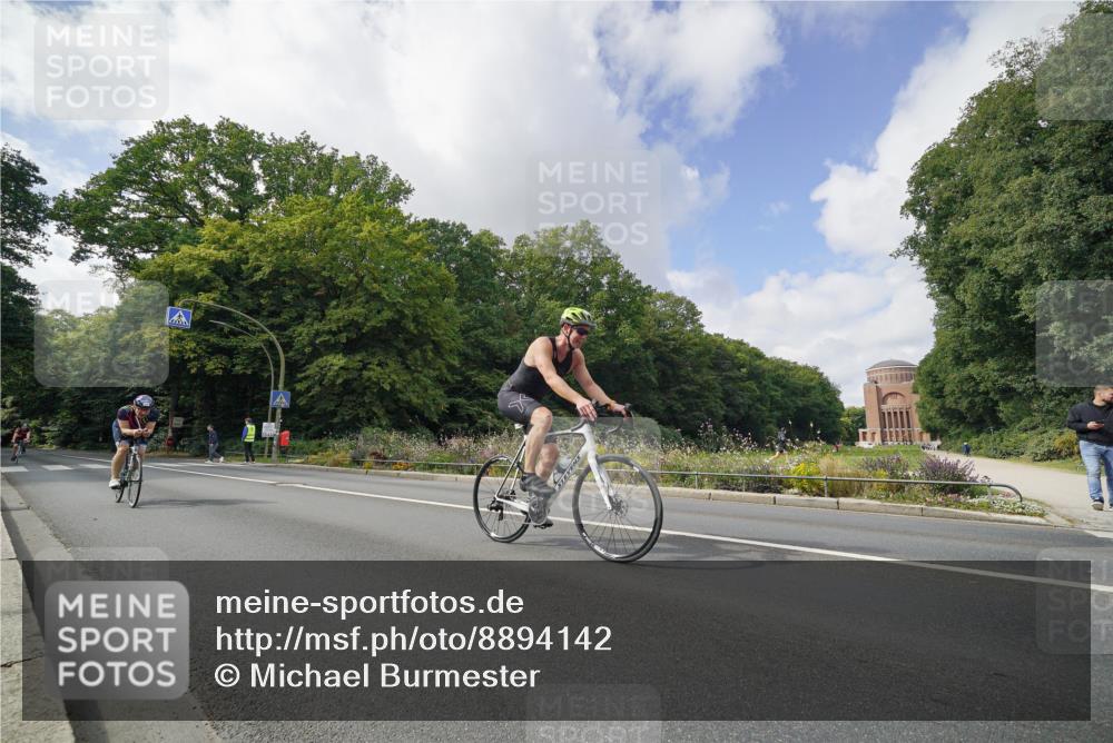 14.09.2025 - Stadtparktriathlon Michael Burmester http://msf.ph/oto/8894142 14.09.2025 12:08:45 Radfahren 1019, 1086, 1164, 1186, 1210 meine-sportfotos.de