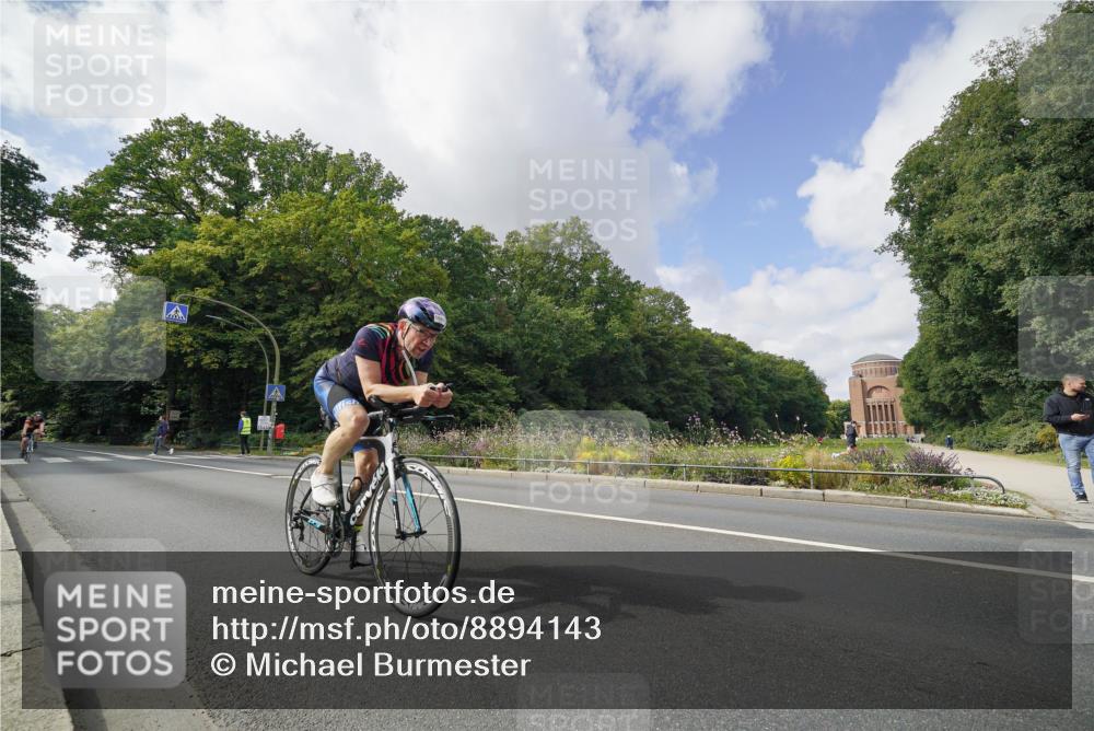 14.09.2025 - Stadtparktriathlon Michael Burmester http://msf.ph/oto/8894143 14.09.2025 12:08:46 Radfahren 1019, 1086, 1164, 1186, 1210 meine-sportfotos.de