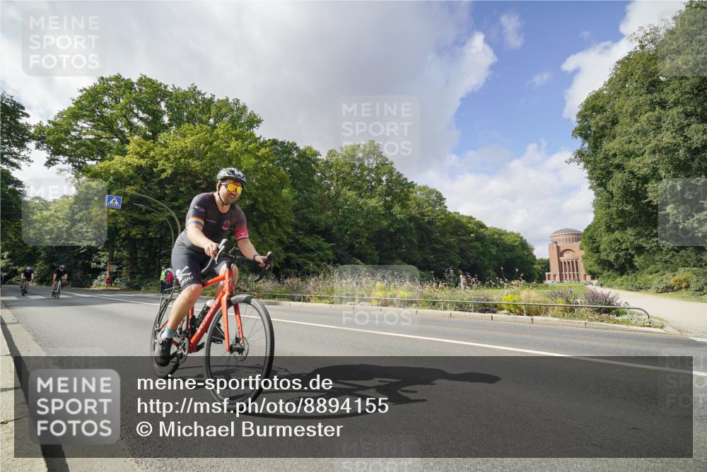 14.09.2025 - Stadtparktriathlon Michael Burmester http://msf.ph/oto/8894155 14.09.2025 12:09:41 Radfahren 1025, 1096, 1119, 1120, 1148, 1167 meine-sportfotos.de