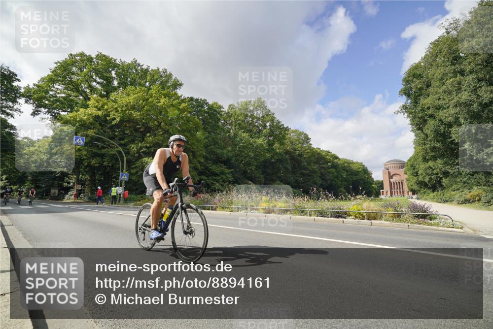 14.09.2025 - Stadtparktriathlon Michael Burmester http://msf.ph/oto/8894161 14.09.2025 12:09:52 Radfahren 1116, 1126, 1149, 1167, 1176 meine-sportfotos.de