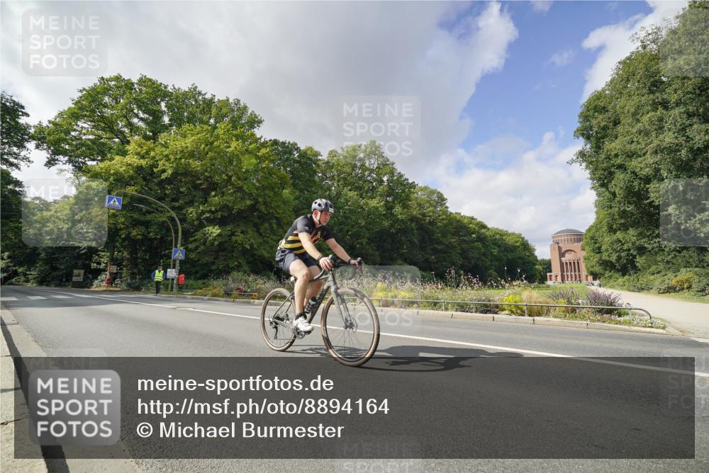 14.09.2025 - Stadtparktriathlon Michael Burmester http://msf.ph/oto/8894164 14.09.2025 12:09:56 Radfahren 1116, 1126, 1149, 1173, 1176 meine-sportfotos.de