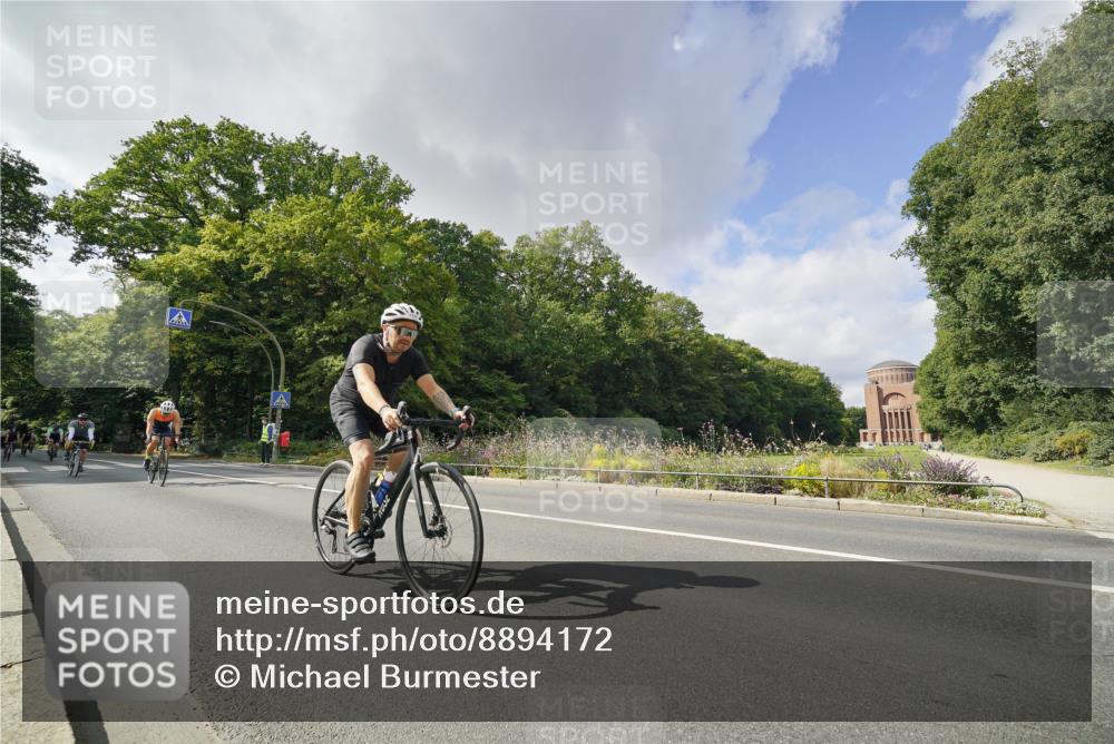14.09.2025 - Stadtparktriathlon Michael Burmester http://msf.ph/oto/8894172 14.09.2025 12:10:16 Radfahren 1065, 1073, 1085, 1095, 1110, 1129, 1141, 1163, 1203, 1211, 1218 meine-sportfotos.de