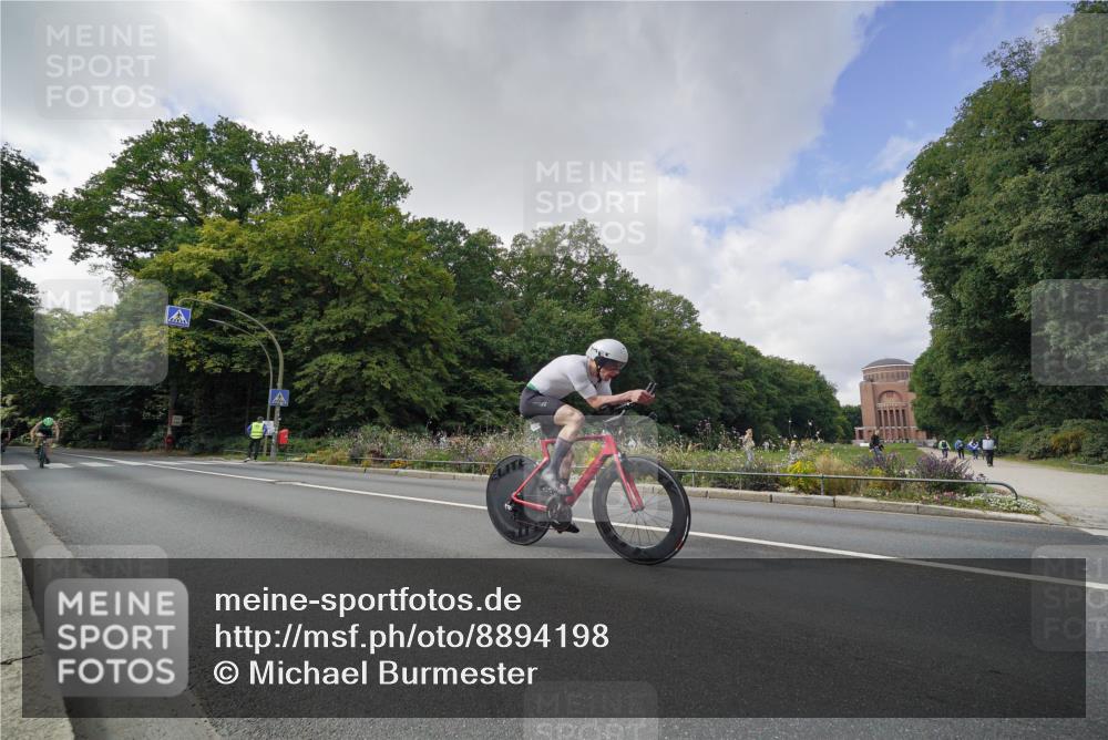 14.09.2025 - Stadtparktriathlon Michael Burmester http://msf.ph/oto/8894198 14.09.2025 12:11:30 Radfahren 1089, 1091, 1132, 1139, 1212, 1219 meine-sportfotos.de