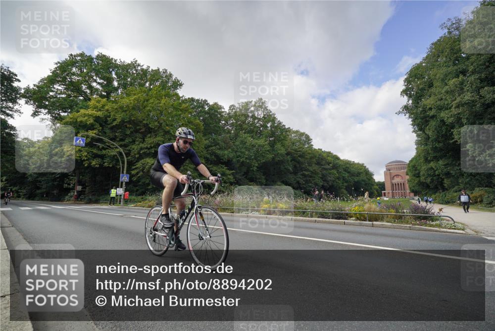 14.09.2025 - Stadtparktriathlon Michael Burmester http://msf.ph/oto/8894202 14.09.2025 12:11:36 Radfahren 1079, 1089, 1094, 1132, 1212, 1219 meine-sportfotos.de