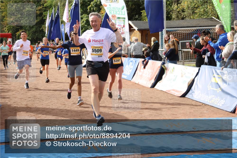 14.09.2025 - Airport Race Strokosch-Dieckow http://msf.ph/oto/8894204 14.09.2025 12:10:19 Ziel 521, 711, 865, 1449, 1651, 4193, 5070, 5109, 5110, 5139, 5366, 5370, 5397, 5445, 5487, 5509, 5534 meine-sportfotos.de