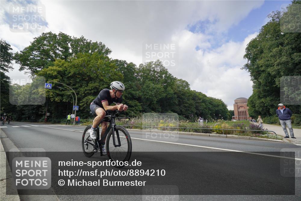 14.09.2025 - Stadtparktriathlon Michael Burmester http://msf.ph/oto/8894210 14.09.2025 12:12:09 Radfahren 1125, 1142, 1146, 1178 meine-sportfotos.de