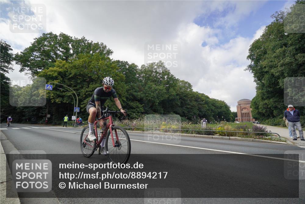 14.09.2025 - Stadtparktriathlon Michael Burmester http://msf.ph/oto/8894217 14.09.2025 12:12:22 Radfahren 1050, 1075, 1123, 1143, 1160, 1204 meine-sportfotos.de
