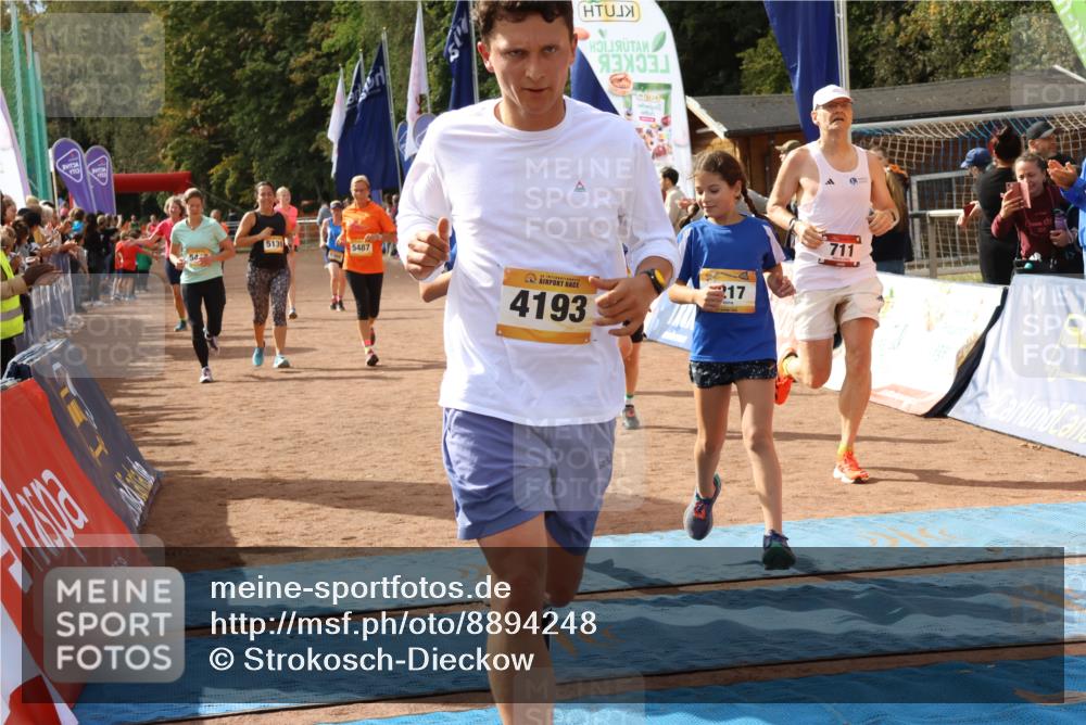 14.09.2025 - Airport Race Strokosch-Dieckow http://msf.ph/oto/8894248 14.09.2025 12:10:22 Ziel 521, 711, 1449, 4193, 5059, 5070, 5109, 5110, 5139, 5228, 5280, 5366, 5397, 5445, 5487, 5509, 5534 meine-sportfotos.de