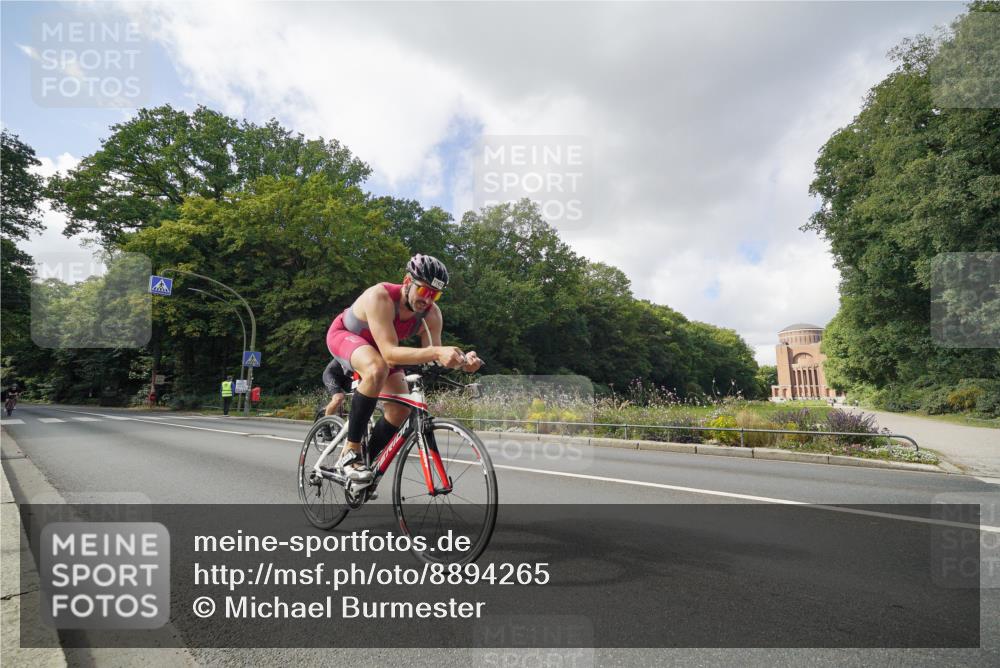 14.09.2025 - Stadtparktriathlon Michael Burmester http://msf.ph/oto/8894265 14.09.2025 12:15:21 Radfahren 1162, 1186, 1192, 1292, 1294 meine-sportfotos.de