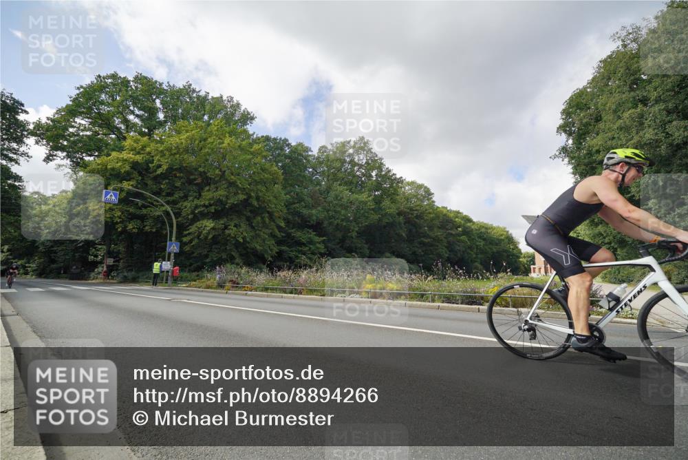 14.09.2025 - Stadtparktriathlon Michael Burmester http://msf.ph/oto/8894266 14.09.2025 12:15:21 Radfahren 1162, 1186, 1192, 1292, 1294 meine-sportfotos.de