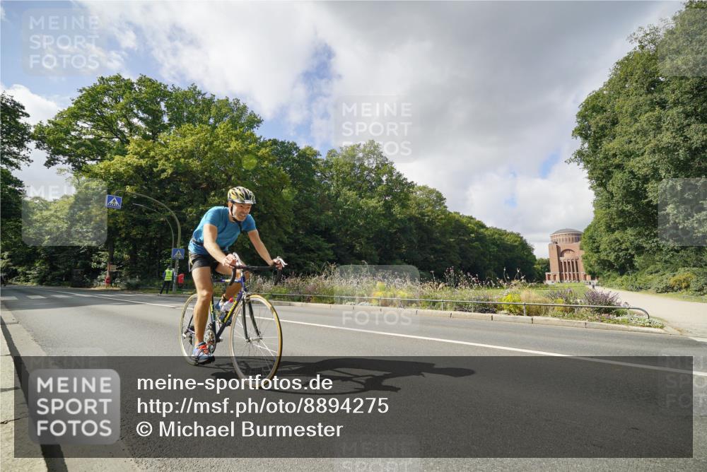 14.09.2025 - Stadtparktriathlon Michael Burmester http://msf.ph/oto/8894275 14.09.2025 12:15:47 Radfahren 1156, 1164, 1185 meine-sportfotos.de