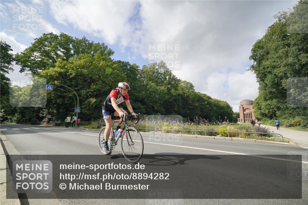 14.09.2025 - Stadtparktriathlon Michael Burmester http://msf.ph/oto/8894282 14.09.2025 12:16:10 Radfahren 1152, 1202 meine-sportfotos.de