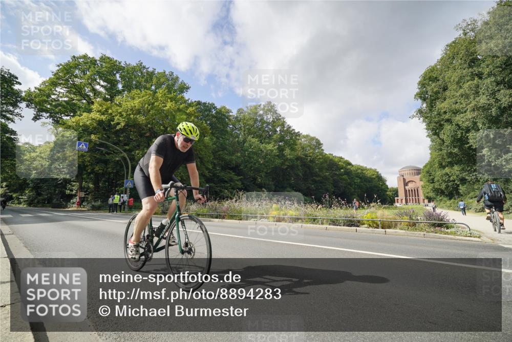 14.09.2025 - Stadtparktriathlon Michael Burmester http://msf.ph/oto/8894283 14.09.2025 12:16:16 Radfahren 1152, 1202, 1208, 1231, 1287 meine-sportfotos.de