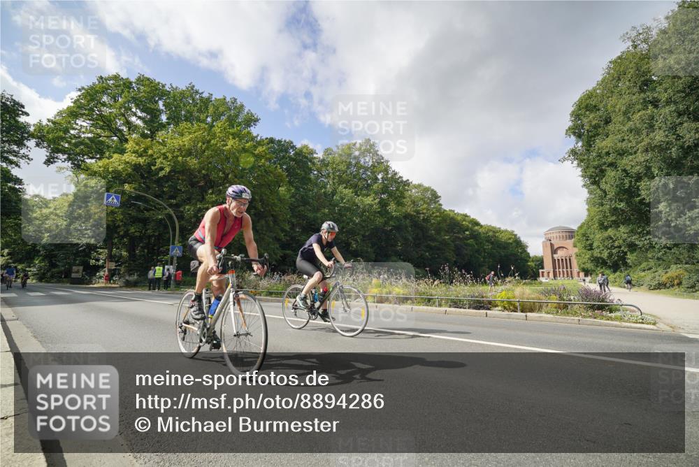 14.09.2025 - Stadtparktriathlon Michael Burmester http://msf.ph/oto/8894286 14.09.2025 12:16:24 Radfahren 1098, 1182, 1208, 1231, 1287, 1301 meine-sportfotos.de