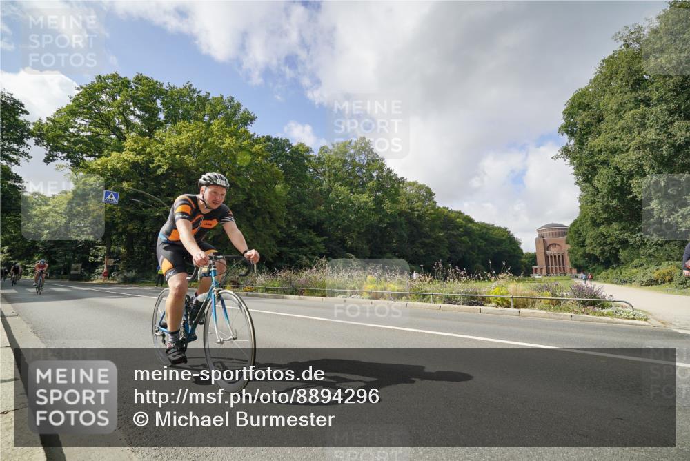 14.09.2025 - Stadtparktriathlon Michael Burmester http://msf.ph/oto/8894296 14.09.2025 12:16:50 Radfahren 1129, 1172, 1203, 1210, 1211, 1281 meine-sportfotos.de