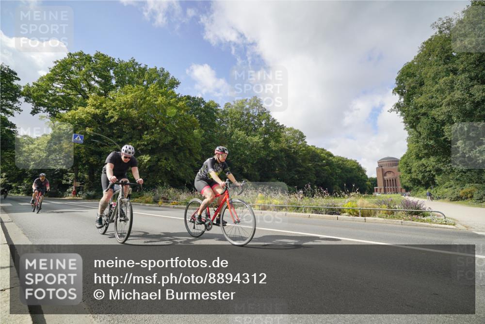 14.09.2025 - Stadtparktriathlon Michael Burmester http://msf.ph/oto/8894312 14.09.2025 12:17:29 Radfahren 1096, 1148, 1219, 1255, 1317 meine-sportfotos.de