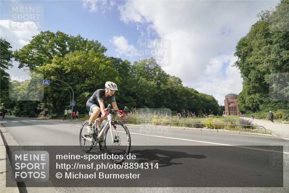 14.09.2025 - Stadtparktriathlon Michael Burmester http://msf.ph/oto/8894314 14.09.2025 12:17:35 Radfahren 1096, 1148, 1163, 1255, 1317 meine-sportfotos.de