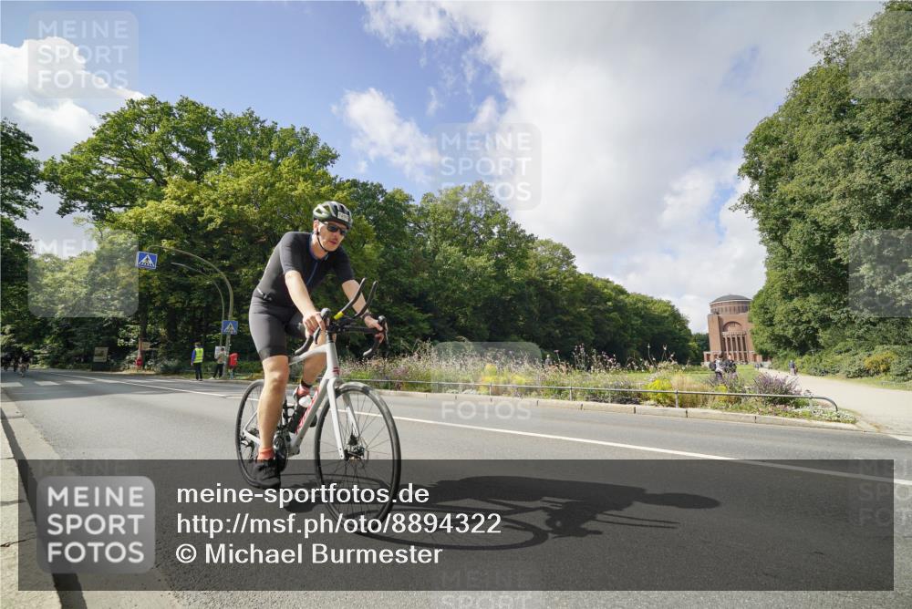 14.09.2025 - Stadtparktriathlon Michael Burmester http://msf.ph/oto/8894322 14.09.2025 12:17:51 Radfahren 1133, 1141, 1149, 1167, 1200, 1205, 1220, 1310 meine-sportfotos.de