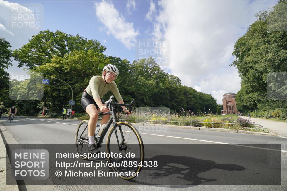 14.09.2025 - Stadtparktriathlon Michael Burmester http://msf.ph/oto/8894338 14.09.2025 12:18:32 Radfahren 1085, 1139, 1144, 1170, 1176, 1178, 1218, 1247, 1260, 1297 meine-sportfotos.de