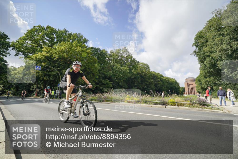 14.09.2025 - Stadtparktriathlon Michael Burmester http://msf.ph/oto/8894356 14.09.2025 12:19:28 Radfahren 1143, 1160, 1169, 1189, 1217, 1250 meine-sportfotos.de