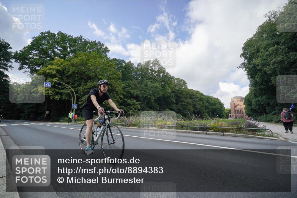 14.09.2025 - Stadtparktriathlon Michael Burmester http://msf.ph/oto/8894383 14.09.2025 12:20:59 Radfahren 1204, 1264, 1316 meine-sportfotos.de