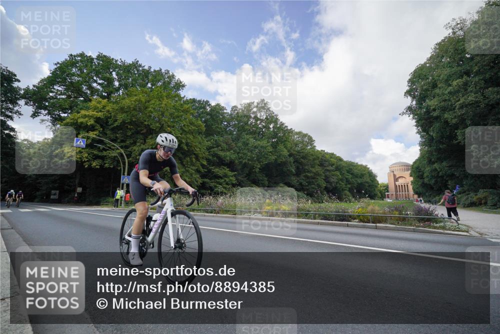 14.09.2025 - Stadtparktriathlon Michael Burmester http://msf.ph/oto/8894385 14.09.2025 12:21:04 Radfahren 1168, 1204, 1264, 1291, 1316, 1319 meine-sportfotos.de
