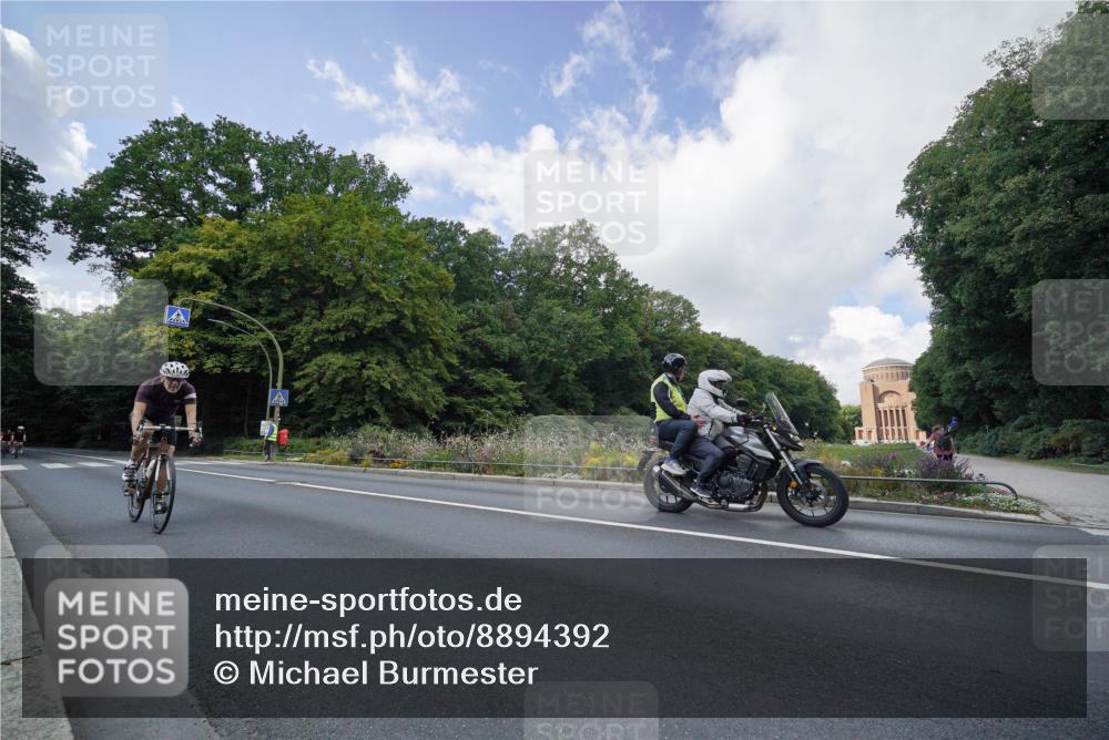 14.09.2025 - Stadtparktriathlon Michael Burmester http://msf.ph/oto/8894392 14.09.2025 12:21:14 Radfahren 1122, 1151, 1168, 1197, 1213, 1258, 1291, 1312, 1315, 1319 meine-sportfotos.de
