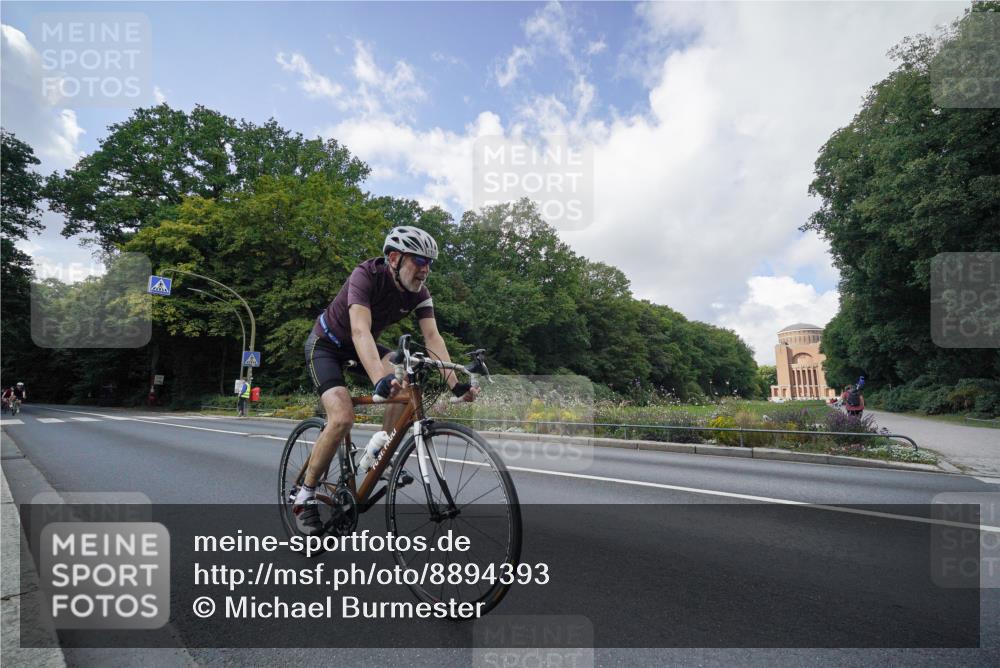 14.09.2025 - Stadtparktriathlon Michael Burmester http://msf.ph/oto/8894393 14.09.2025 12:21:15 Radfahren 1122, 1151, 1168, 1197, 1213, 1258, 1312, 1315 meine-sportfotos.de